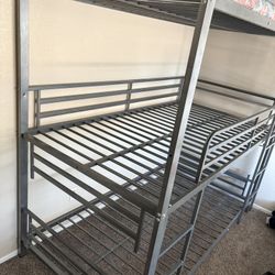 Triple Bunk Bed 