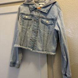 Jean Jacket With Hood Size 6/6X Girls 