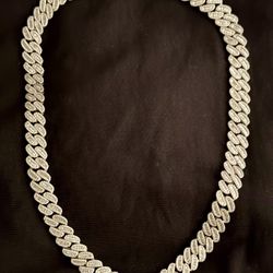 Beautiful Cuban 29.1 Ct 