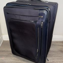 TUMI ‘Arrive Camden’ Black Nylon 4 Wheeled Expandable Suitcase 