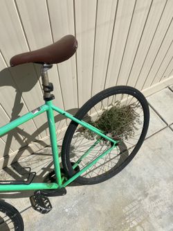 Lightweight road bike fixie