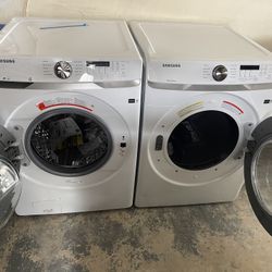 New Open Box Samsung Washer And Dryer Front Loader $990