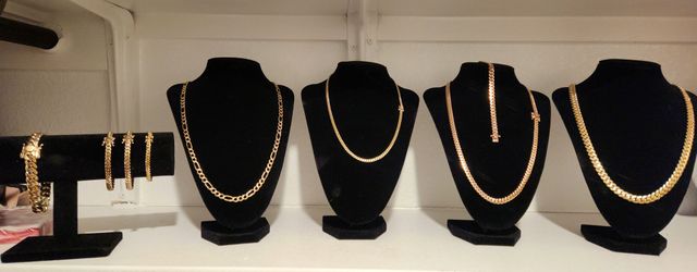 Maimi Cuban/Figaro/Buy and Sell Gold