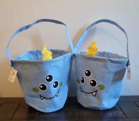 New,2 Canvas monster bucket