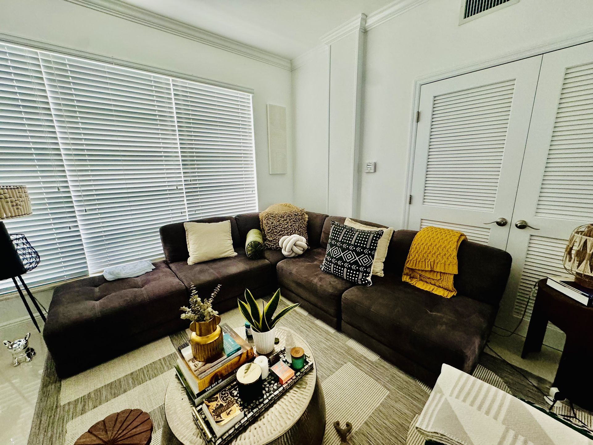 Sectional Sofá