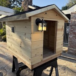 High Quality Dog House