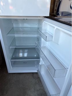 Like new refrigerator