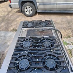 48" Freestanding Viking PROFESSIONAL 6 Burner//Griddle/Dual Oven Gas Range