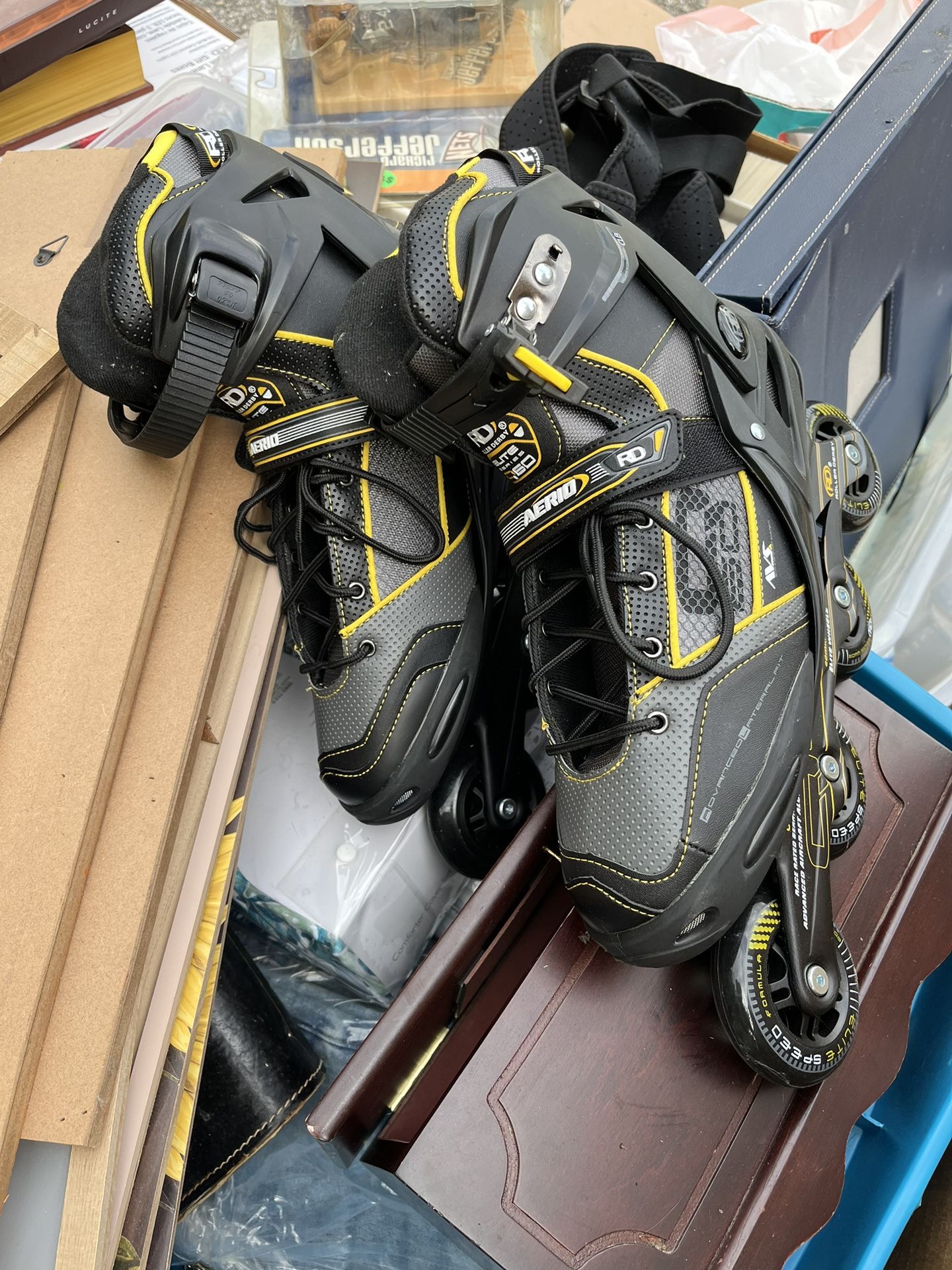 Skating Shoe