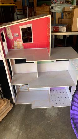 Large Wooden Dollhouse Multi-Story