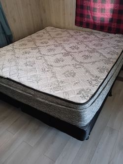 King mattress and box spring set