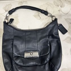 Coach Vintage 16808 Leather Black Shoulder Bag