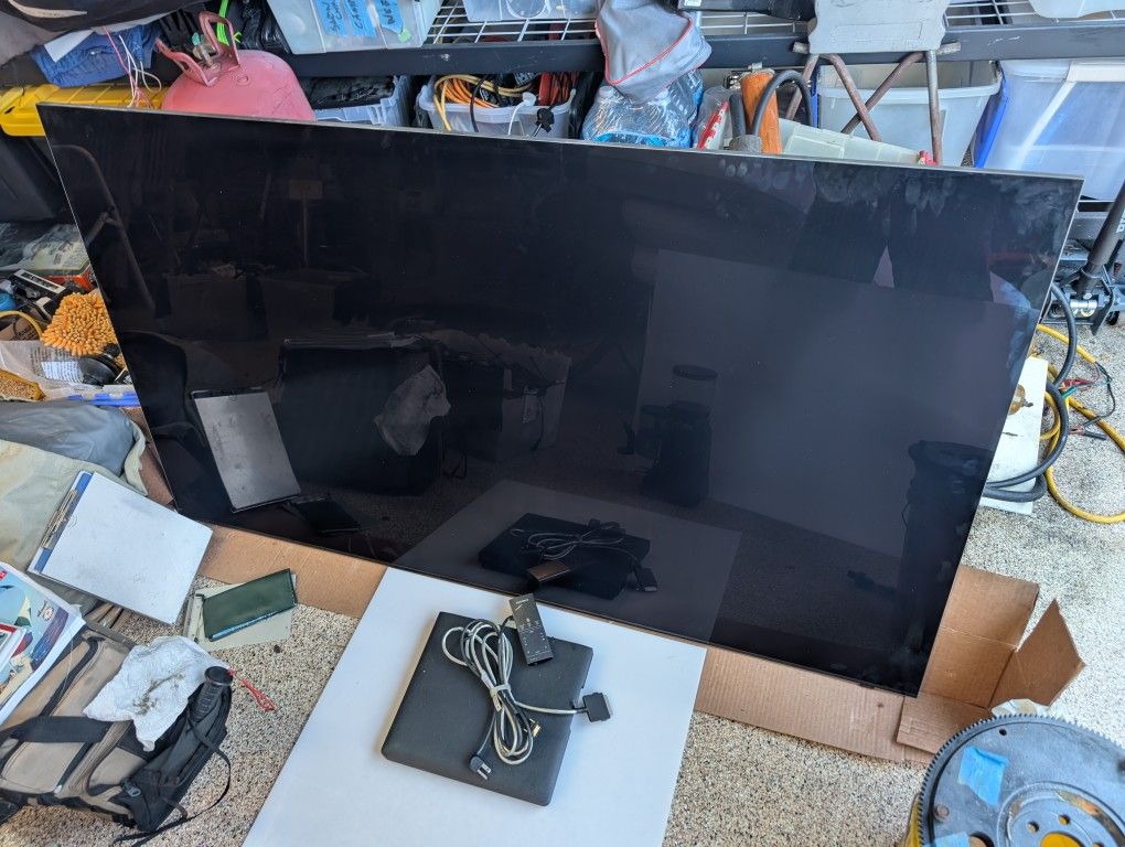 75 Inch Samsung Neo QLED 8K TV (no HDMI)