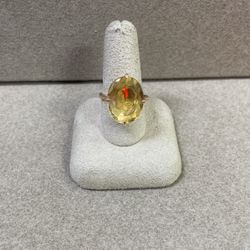 Ladies Fashion Ring 