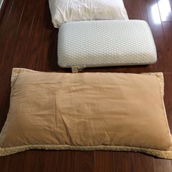 3 Different Sizes Pillows With Cover