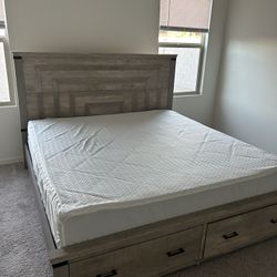 King Size panel Bed With storage