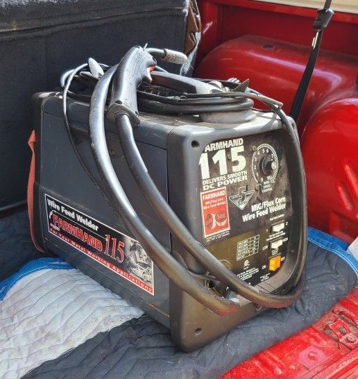 Farmland 115 Mig Welder