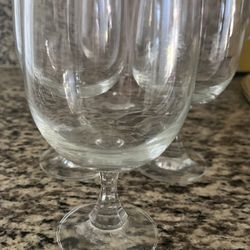 Set Of 4 & Set Of 5 ~ 9 Total Glasses 🍷 
