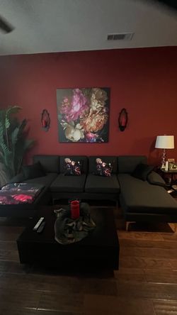 Black Sectional  Sofa - like new