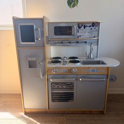 Kids Play Kitchen