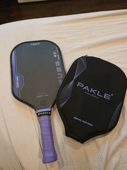 Pakle Fuse Durable Grit Elongated Pickleball Paddle