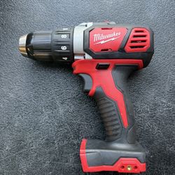 Milwaukee M18 18V Lithium-lon Cordless 1/2 in. Drill Driver (Tool-Only)