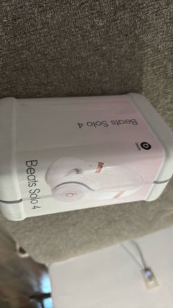 Beats Solo 4
