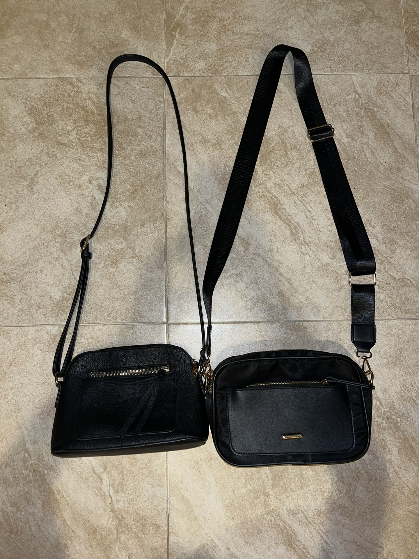 Black crossbody bags