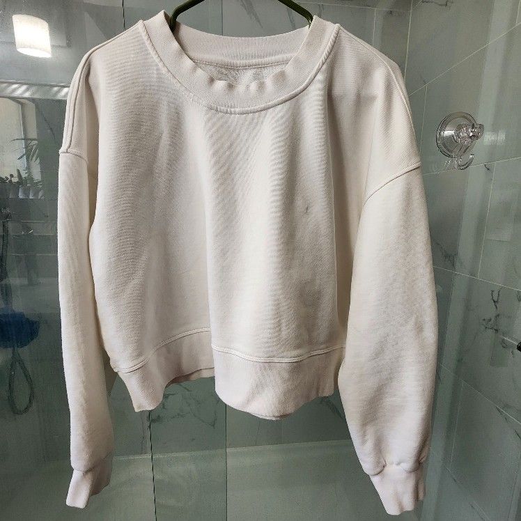 Lululemon White Cropped Crew Neck
