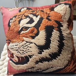 Newly Made Tiger Face Pillows- 18x18in - With Zippers - Washable.