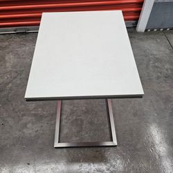 Corner Tables