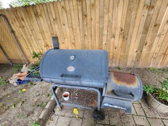 CHAR - GRILLER SMOKER AND SIDE POT