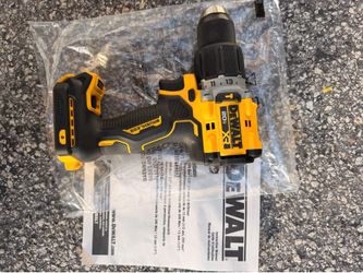 DeWalt DCD806 20V XR Hammerdrill/Drill Driver