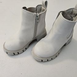 Mini Mia Boots