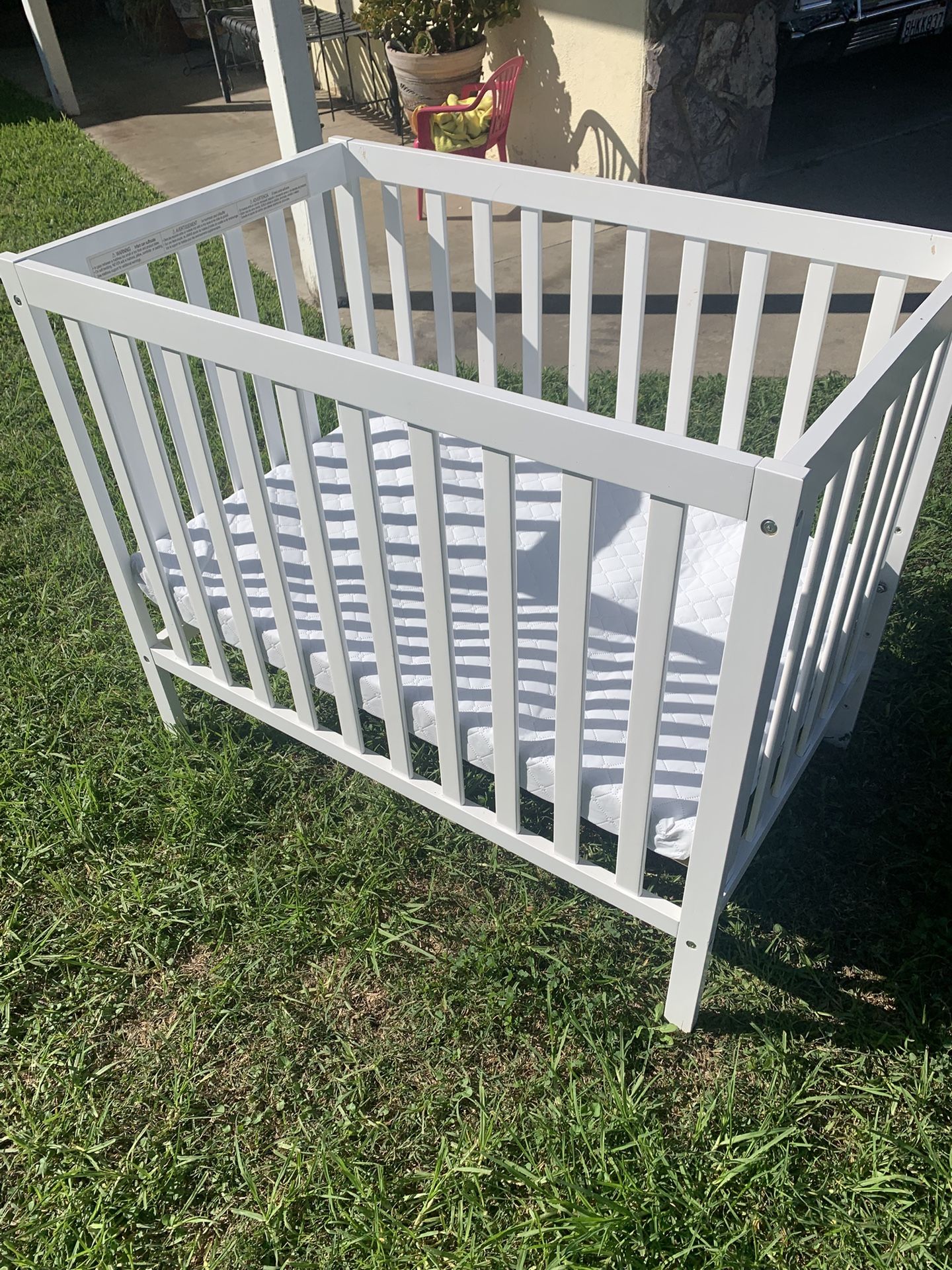  white crib small