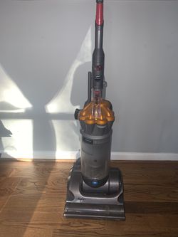 Dyson DC17 Animal Cyclone Absolute Upright Vacuum Cleaner .