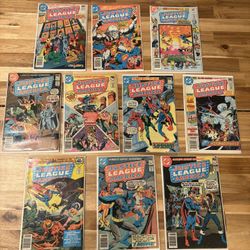 Justice League Of America Lot Of 10 Comics (1970s/80s), All Newsstands