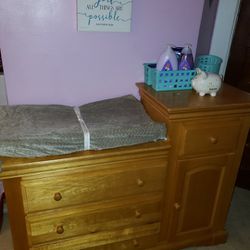 Changing table dresser 