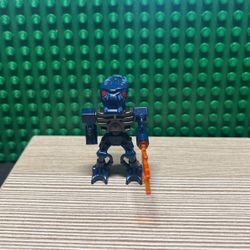 Lego Bionicle Minifigure - Barraki Takadox