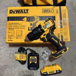 Dewalt Hammer Drill 20 volt brushless with 2 AH battery, charger and bag 2024 model and warranty NEW