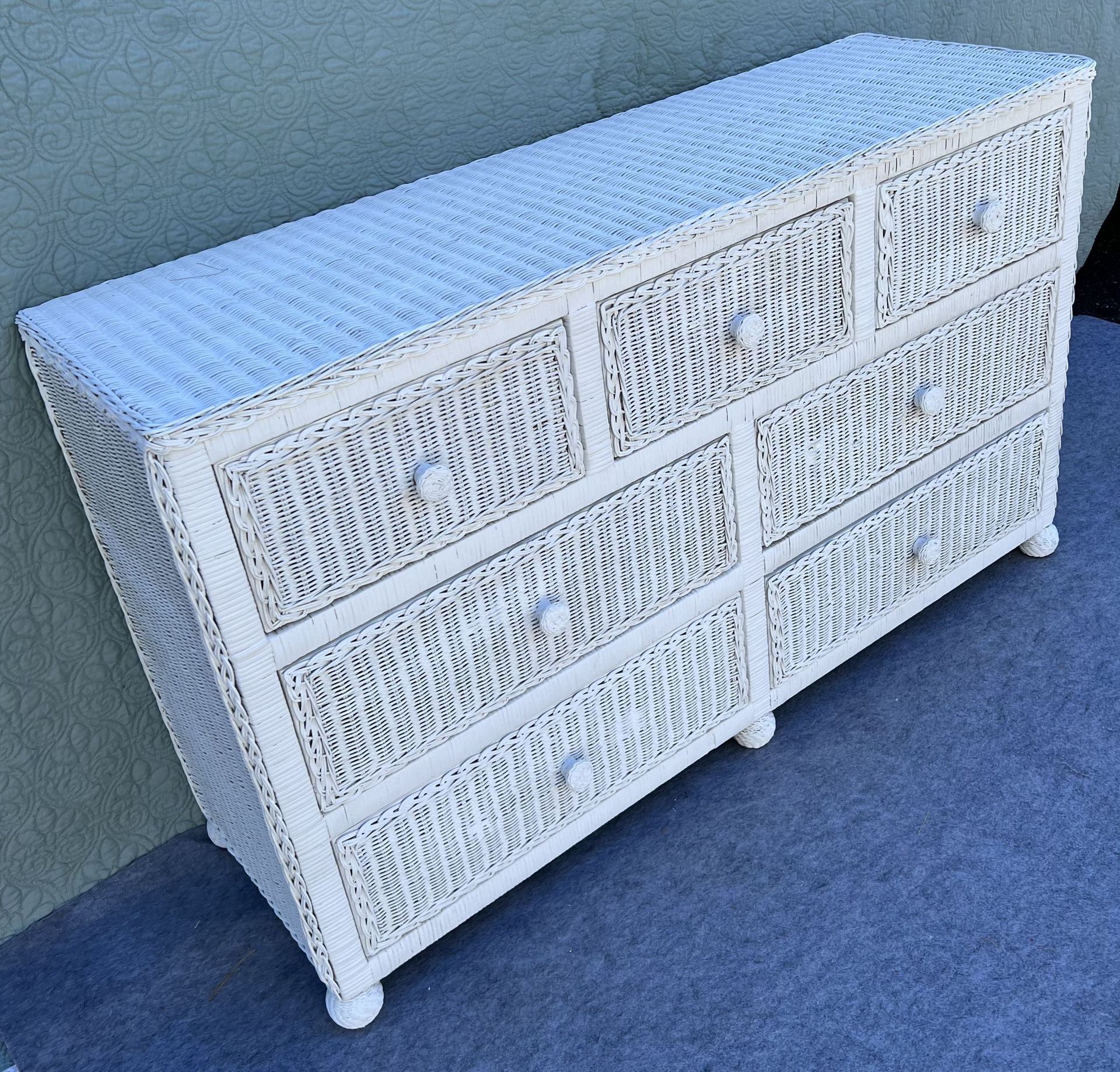 White Wicker Dresser (7 drawers) for Sale in Smithtown, NY OfferUp