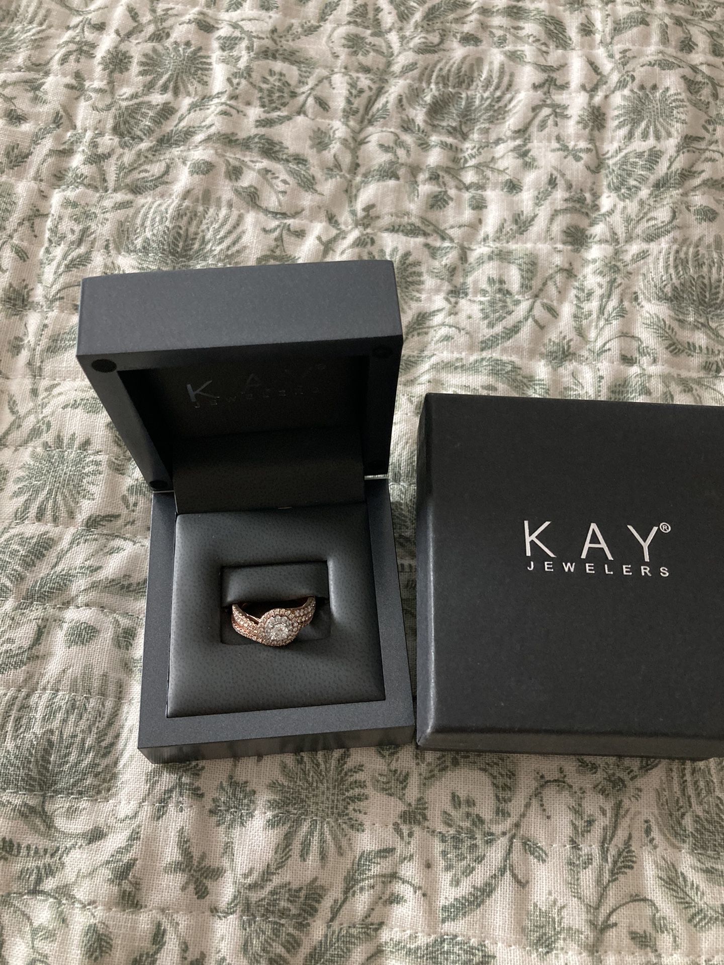 Kay jewelers 14 Karat Gold Engagement Ring