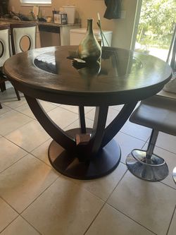 Round Dining Bar Height Table