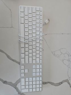 APPLE USB Keyboard