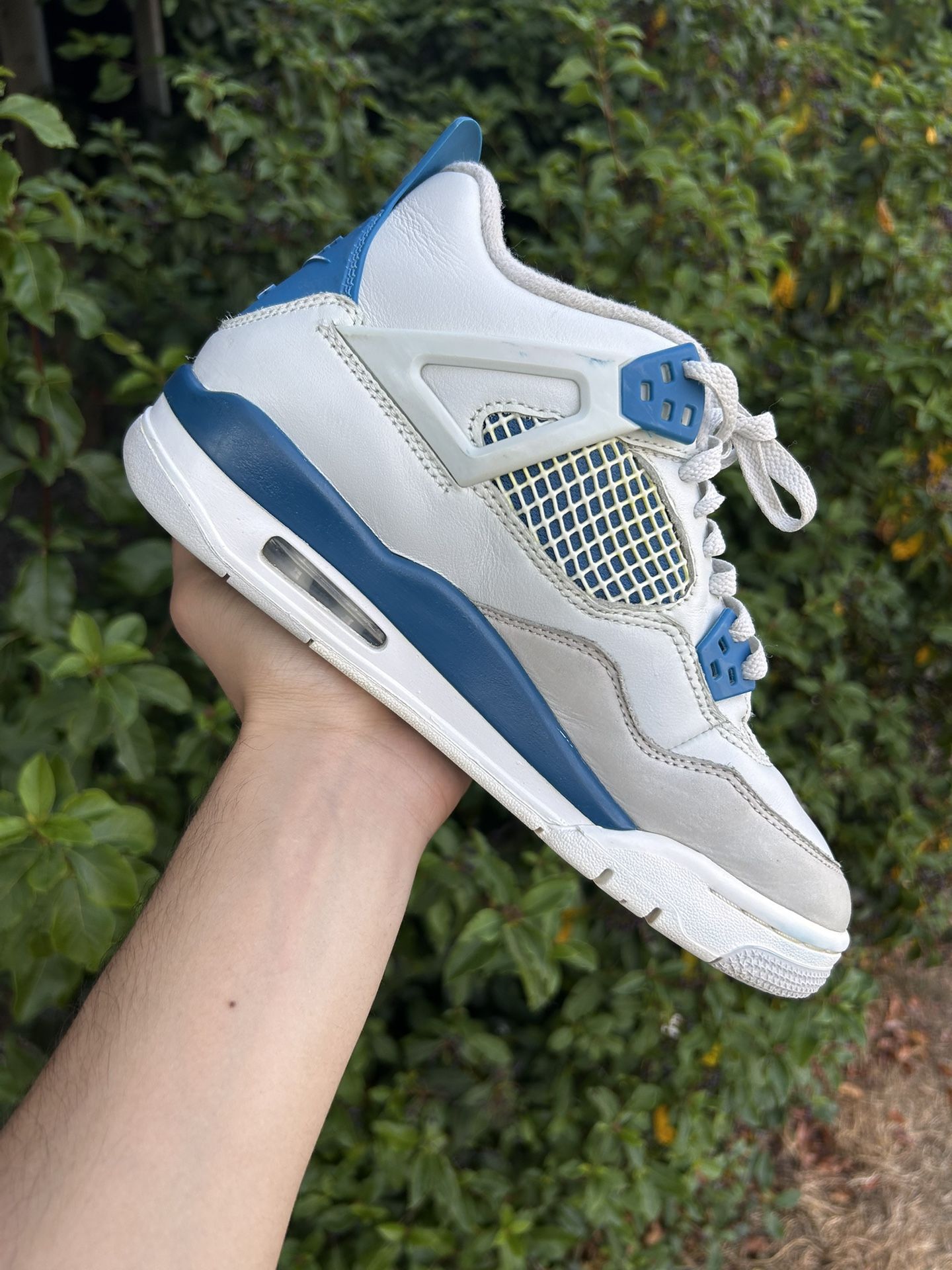 Air Jordan Military Blue Grade School Size 6/ Womens Size