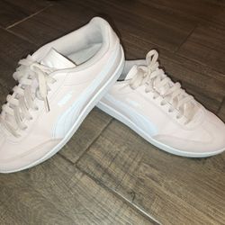 Size 9 Puma And Guess Sneakers