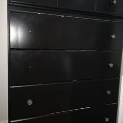 5 Drawer black dresser 