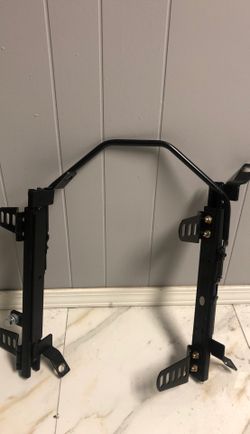 Bucket seat rail for Subaru 2018