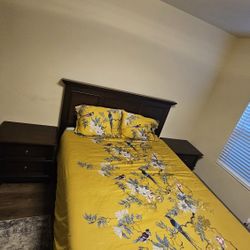 Queen size bedroom set, queen bed, 1 memory foam mattress, 1dresser, 2 night stands
