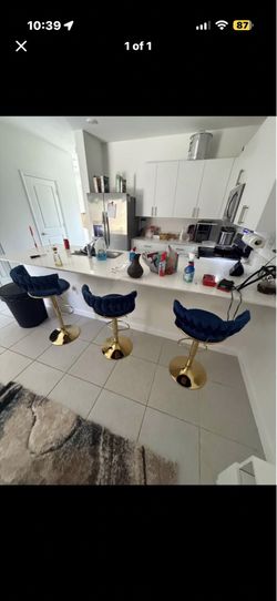 Blue & Gold Barstools 🪑✅🪑